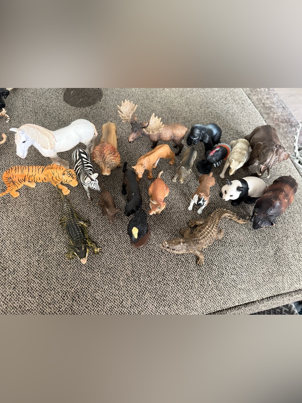 Schleich Collectible Small Pet & Wildlife figurines lot